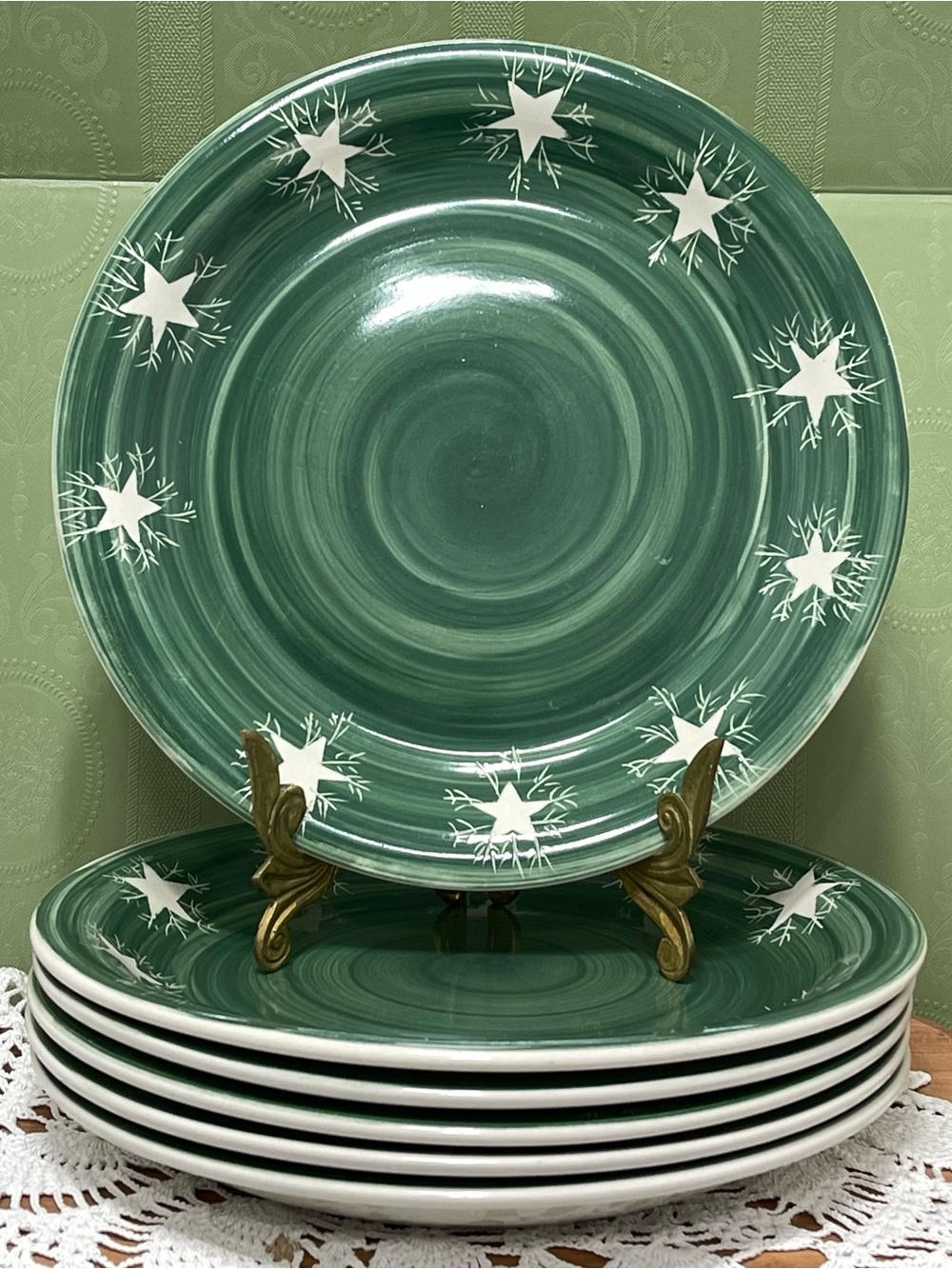 Mulberry Green and White Starburst Dinner Plate Set